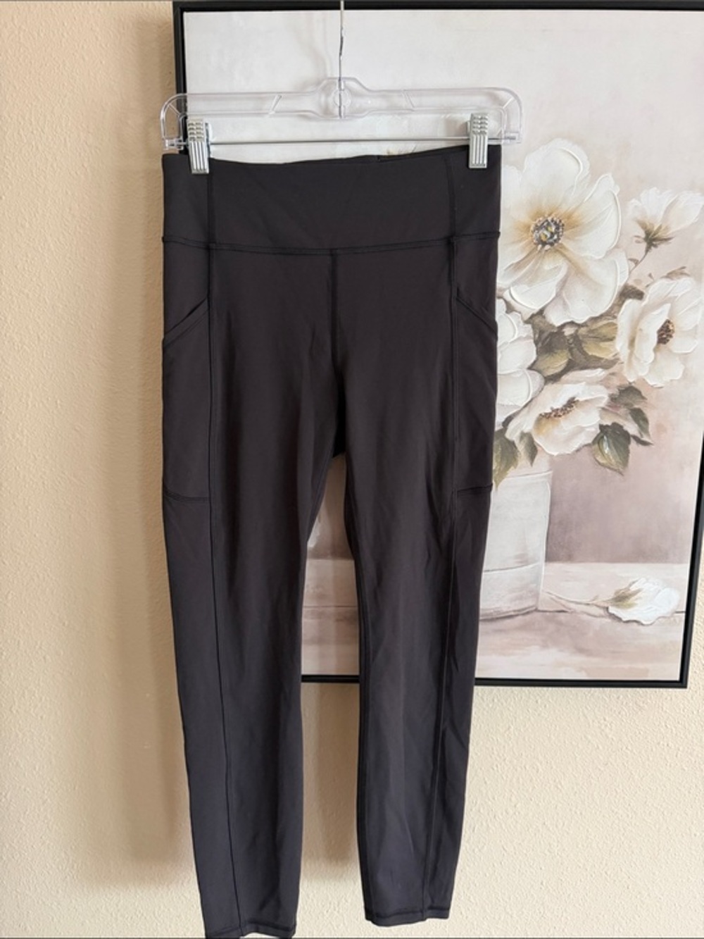 Lululemon invigorate HR 25” legging